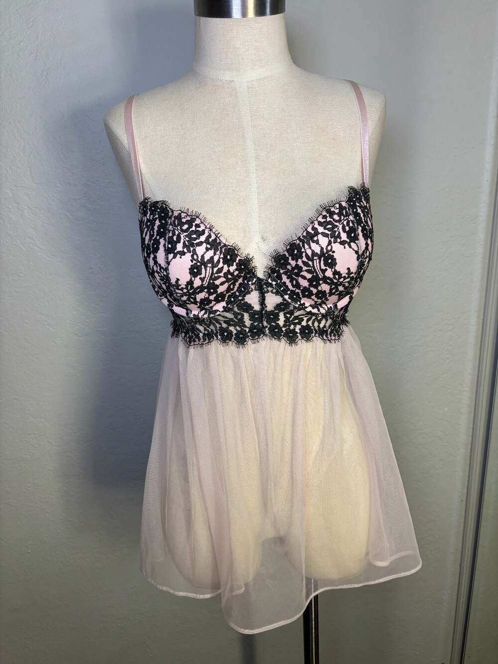 Victoria's Secret Babydoll Size 34C Pink Black Lace Mesh Lingerie